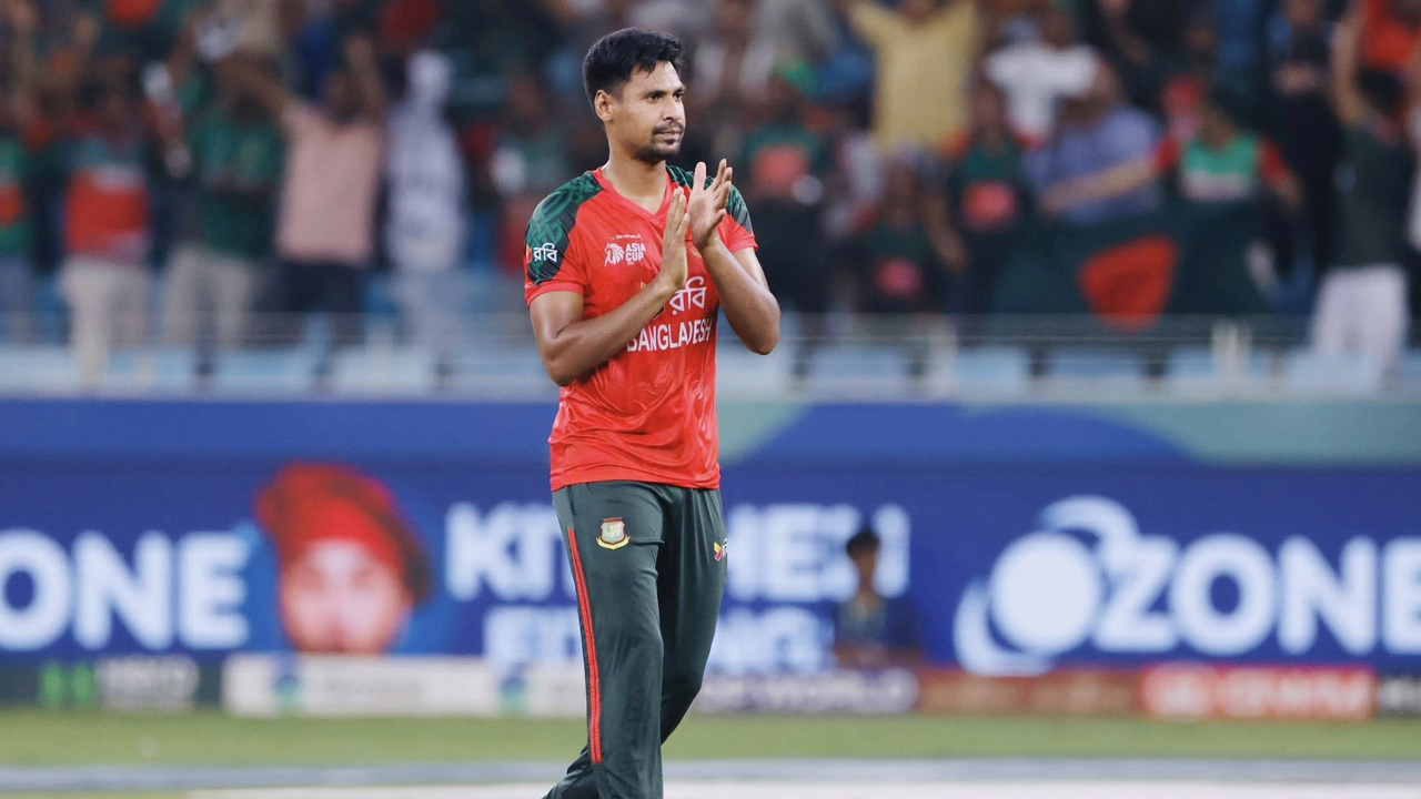 এবার মুস্তাফিজকে ভারতীয় রাজনৈতিক নেতার হুমকি 13364_6ef4a9fe12ccf6ec64c7e4cee2436e70.jpg