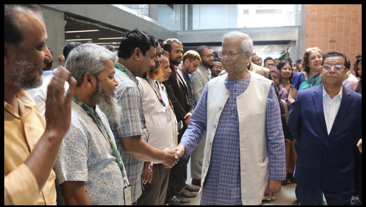 আগের পেশায় ফিরলেন ড. ইউনূস 14319_IMG_4420.jpeg