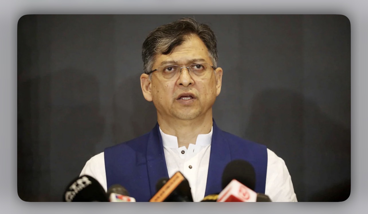 স্পিকার-ডেপুটি স্পিকার নির্বাচন কবে, জানালেন স্বরাষ্ট্রমন্ত্রী 14321_IMG_4430.jpeg