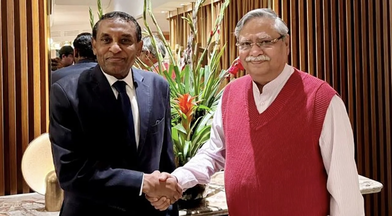 লন্ডনে রাষ্ট্রপতির সঙ্গে সুদানের প্রধানমন্ত্রীর সৌজন্য সাক্ষাৎ 15447_IMG_3255.jpeg