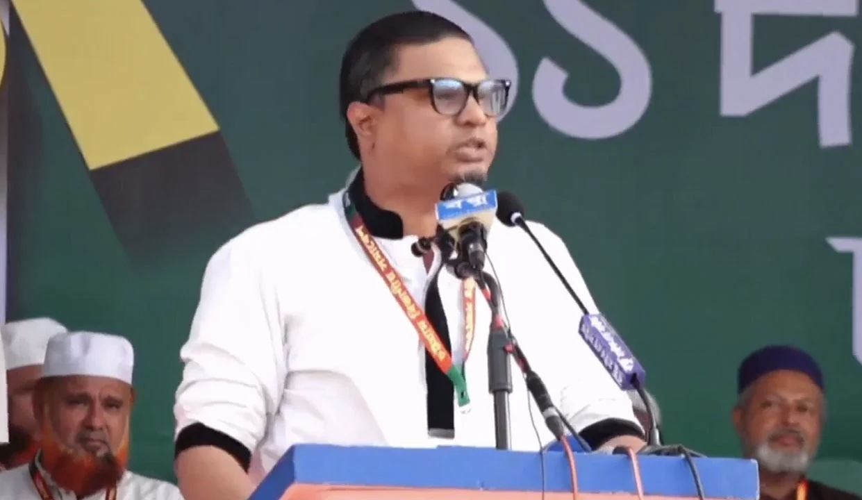 আ. লীগের ছিল বঙ্গবন্ধু, এ সরকারের কার্ডবন্ধু: রাশেদ প্রধান 15766_IMG_5465.jpeg