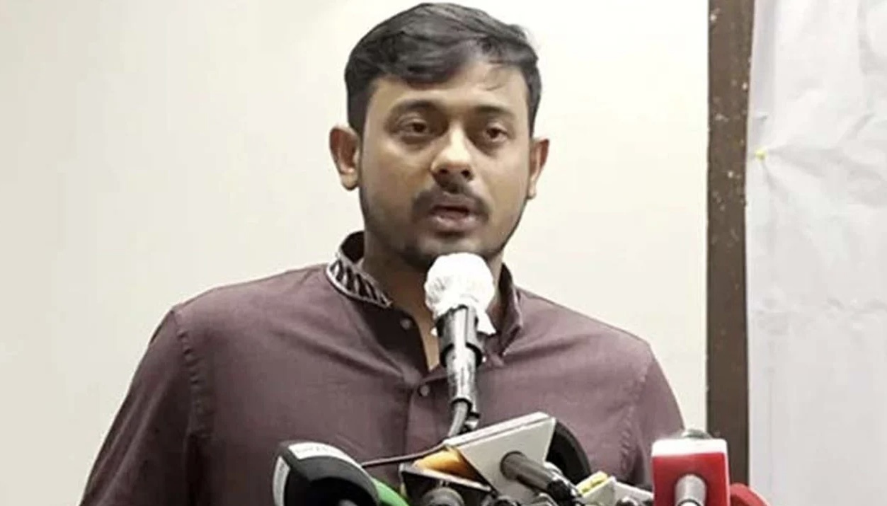 “পার্লামেন্ট থেকে সচিবালয়, সব জায়গায় হুতুমপেঁচা বসেছে” 15768_IMG_5476.jpeg