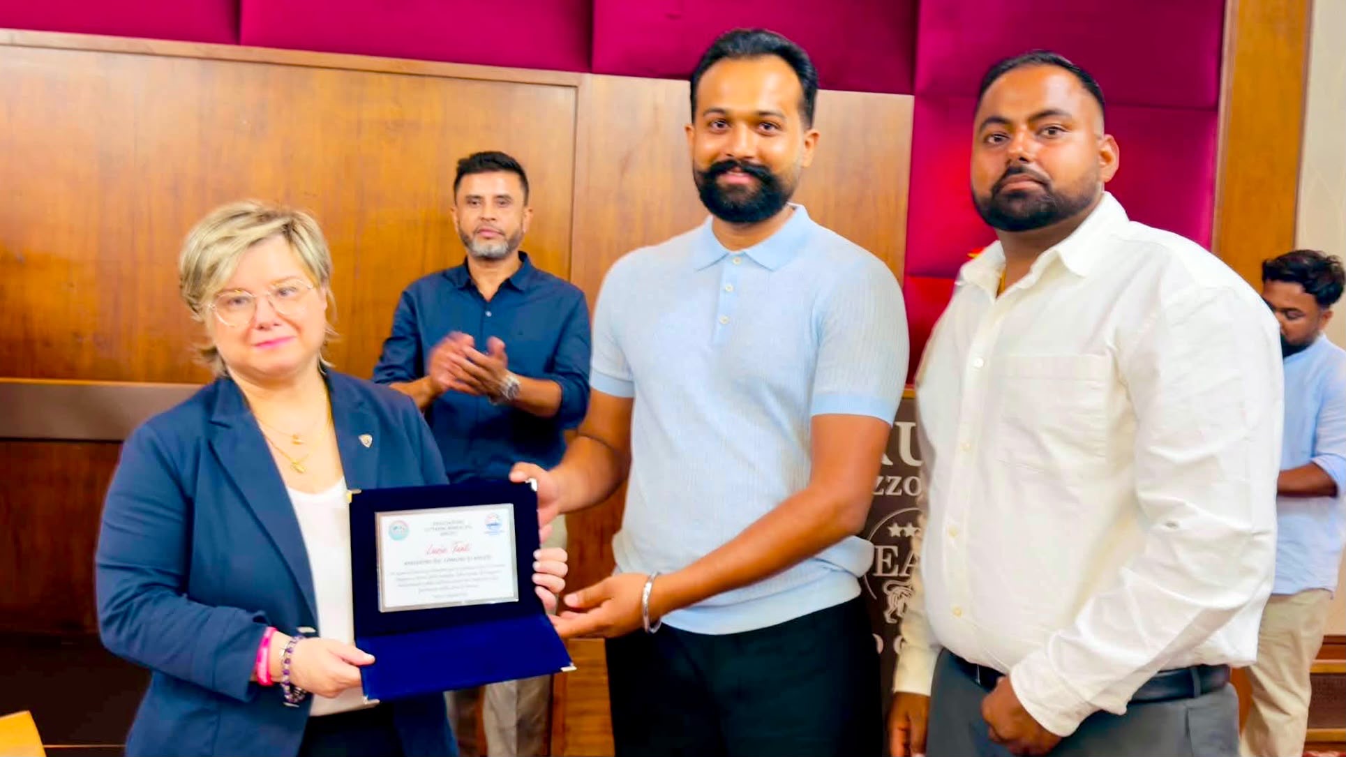 ইতালির আরেজ্জো সিটি কর্পোরেশনের নবনির্বাচিত কাউন্সিলার রাসেল আহমেদকে গণসংবর্ধনা 16255_d96d15b6-8e8a-42b4-86d4-7e79386e5d95.jpeg