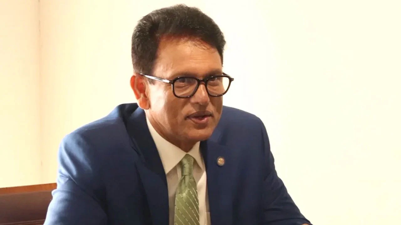 16353_Minister-of-Education-b79275.jpg
