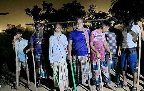 অর্ধশতাধিক নারী-পুরুষকে পুশ ইনের চেষ্টা, ঠেকাল বিজিবি-গ্রামবাসী 16560_IMG_9397.jpeg