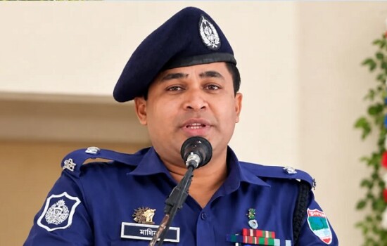 ক্যান্টনমেন্ট থানার সাবেক ওসি রাকিবুল গ্রেফতার 16893_IMG_0215.jpeg