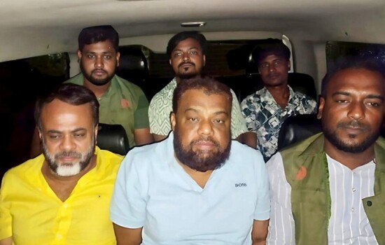 বগুড়ায় এসআরবি ও গোয়েন্দা পুলিশের অভিযানে গ্রেপ্তার ৯ 17027_IMG_0571.jpeg