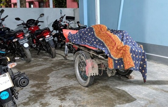 পার্বতীপুরে গৃহবধূর রহস্যজনক মৃত্যু, স্বামী আটক 17073_IMG_0713.jpeg