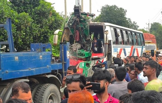ময়মনসিংহে দুর্ঘটনায় নিহত ৭ জনের চারজন একই পরিবারের 17102_IMG_0771.jpeg